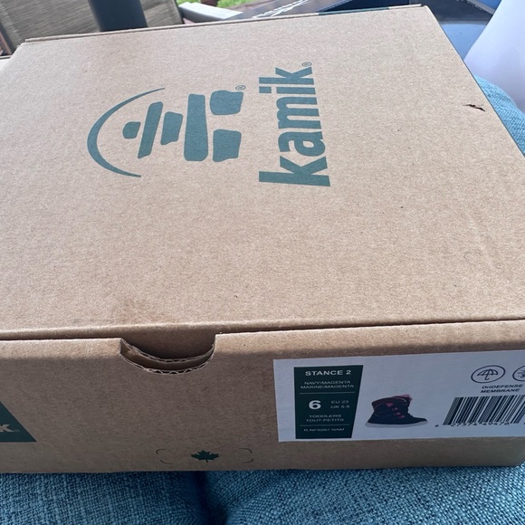 Kamik winter boots-toddler 6C - Picture 3 of 4